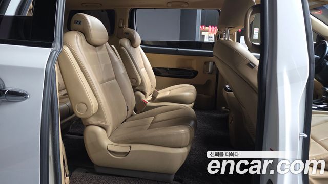 Kia Carnival 9-Seater Noblesse Special 2020 — фото 11