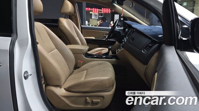 Kia Carnival 9-Seater Noblesse Special 2020 — фото 26