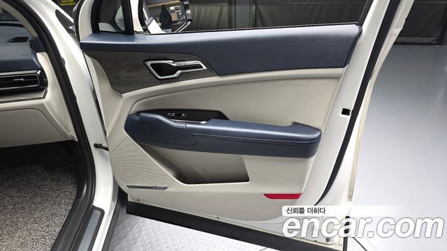 Kia Sportage (V) Gasoline 1.6 Turbo 2WD Signature 2024 — фото 24