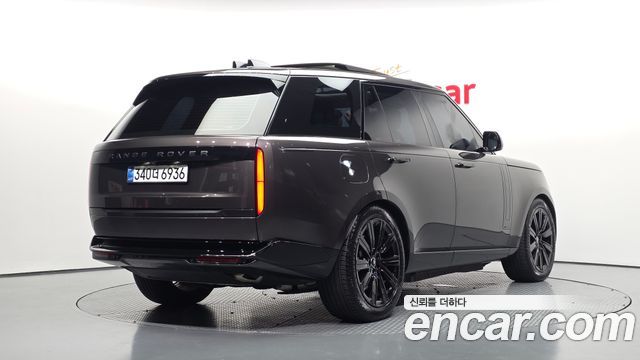 Land Rover Range Rover (V) P550E AB 2025 — фото 2