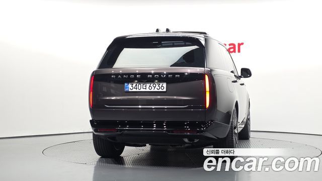 Land Rover Range Rover (V) P550E AB 2025 — фото 4