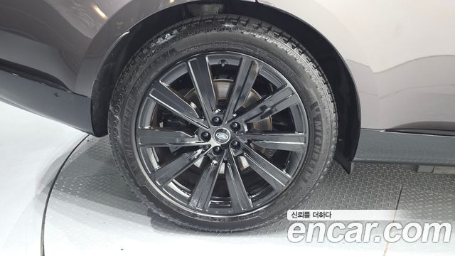 Land Rover Range Rover (V) P550E AB 2025 — фото 5