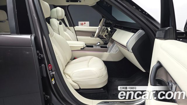 Land Rover Range Rover (V) P550E AB 2025 — фото 11
