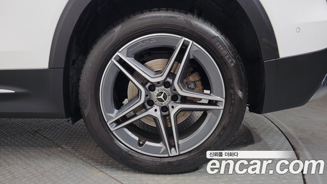 Mercedes-Benz GLB-Class (X247) GLB250 4MATIC 2021 — фото 21