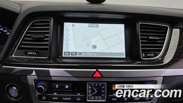 Genesis G80 3.3 GDI AWD Luxury 2019 — фото 14