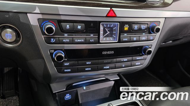 Genesis G80 3.3 GDI AWD Luxury 2019 — фото 16