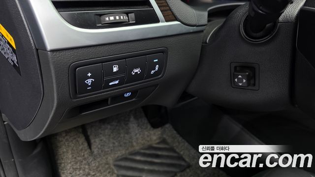Genesis G80 3.3 GDI AWD Luxury 2019 — фото 17