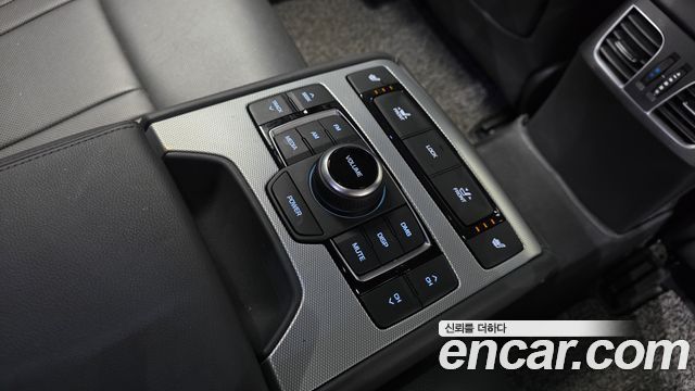 Genesis G80 3.3 GDI AWD Luxury 2019 — фото 18