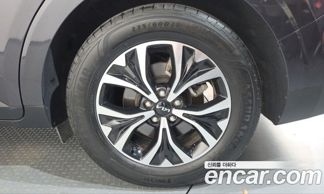 Kia Carnival (IV) Gasoline 9-Seater Noblesse 2023 — фото 21