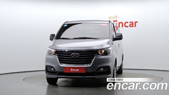 Hyundai Grand Starex Van 3-Seater Smart 2021 — фото 3