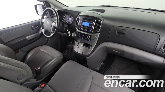 Hyundai Grand Starex Van 3-Seater Smart 2021 — фото 15