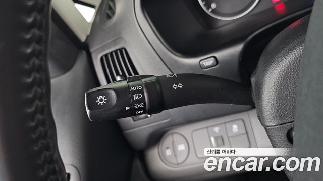 Hyundai Grand Starex Van 3-Seater Smart 2021 — фото 23