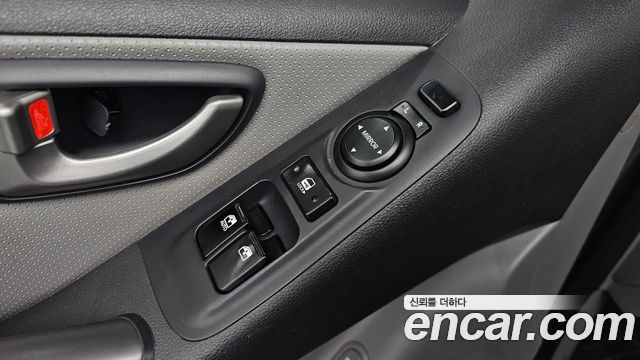 Hyundai Grand Starex Van 3-Seater Smart 2021 — фото 33