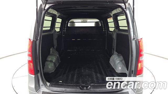 Hyundai Grand Starex Van 3-Seater Smart 2021 — фото 34