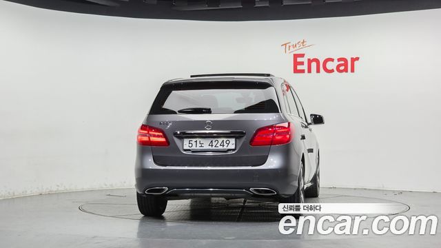 Mercedes-Benz B-Class (W246) B220 2018 — фото 4