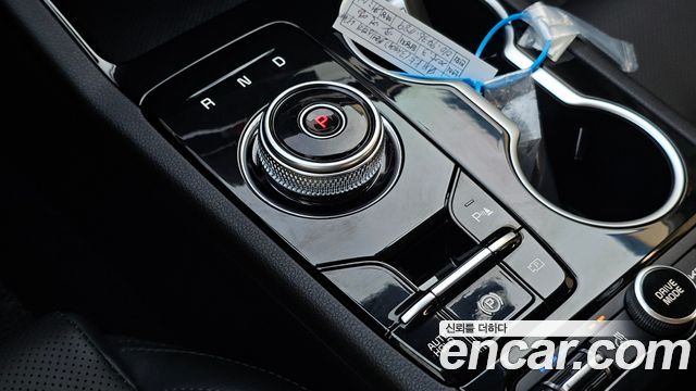 Kia K5 (III) 2.0 LPi Prestige 2025 — фото 9