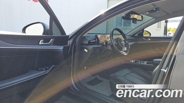 Kia K5 (III) 2.0 LPi Prestige 2025 — фото 10