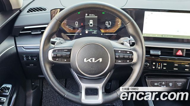 Kia K5 (III) 2.0 LPi Prestige 2025 — фото 13