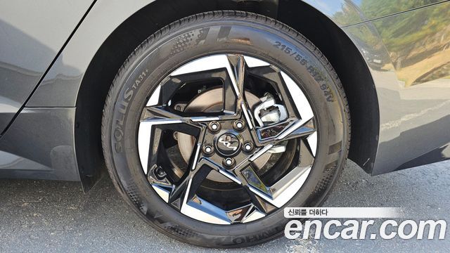 Kia K5 (III) 2.0 LPi Prestige 2025 — фото 21