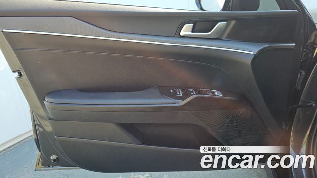 Kia K5 (III) 2.0 LPi Prestige 2025 — фото 24