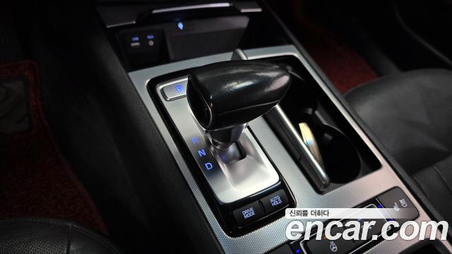 Genesis G80 3.3 GDI AWD Luxury 2018 — фото 9