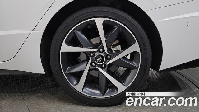 Hyundai Sonata (DN8) 1.6 Turbo Inspiration 2021 — фото 21