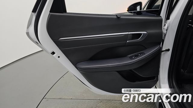 Hyundai Sonata (DN8) 1.6 Turbo Inspiration 2021 — фото 25