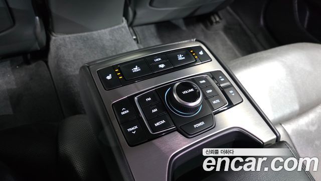 Hyundai Genesis (DH) G330 Premium AWD 2015 — фото 19