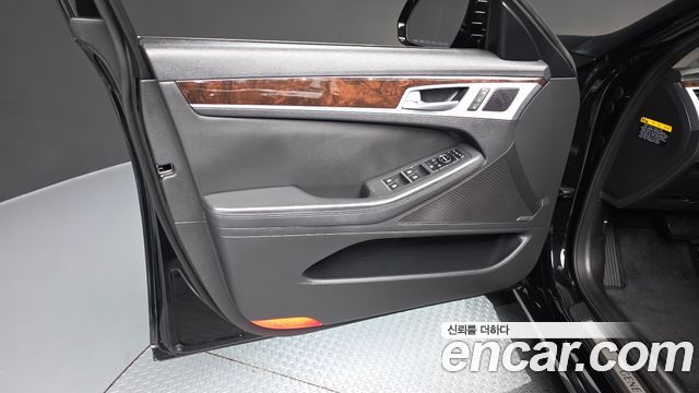 Hyundai Genesis (DH) G330 Premium AWD 2015 — фото 24
