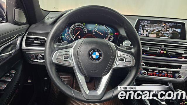 BMW 7 Series (G11) 740Ld xDrive M Sport 2017 — фото 13