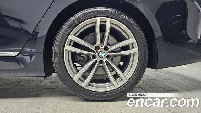 BMW 7 Series (G11) 740Ld xDrive M Sport 2017 — фото 21
