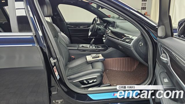 BMW 7 Series (G11) 740Ld xDrive M Sport 2017 — фото 26