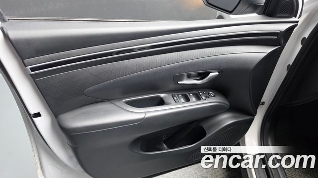 Hyundai Tucson (NX4) Gasoline 1.6 Turbo 2WD Premium 2022 — фото 24