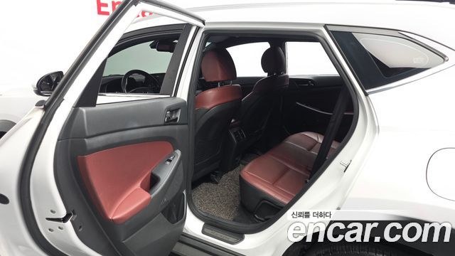 Hyundai Tucson Diesel 2.0 4WD Premium 2019 — фото 26