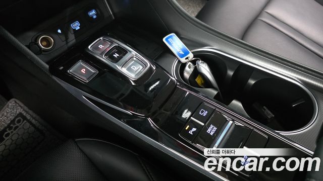 Hyundai Sonata (DN8) 2.0 Premium Family 2020 — фото 9