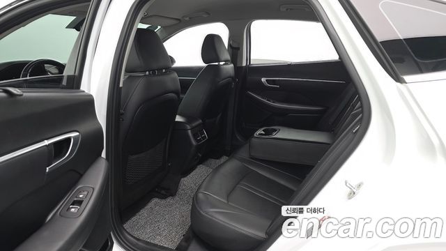 Hyundai Sonata (DN8) 2.0 Premium Family 2020 — фото 15