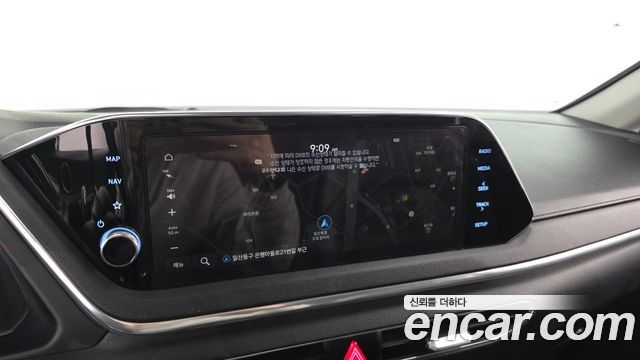 Hyundai Sonata (DN8) 2.0 Premium Family 2020 — фото 19