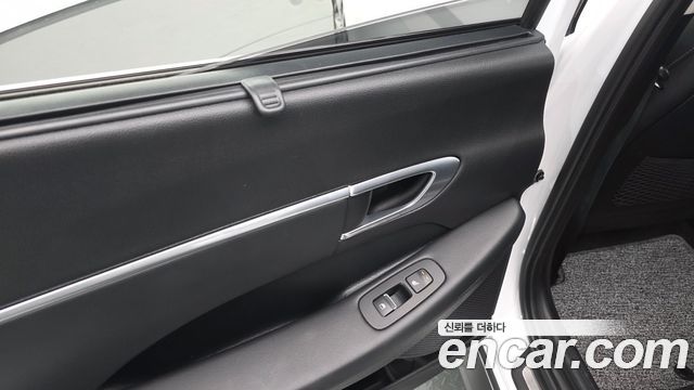 Hyundai Sonata (DN8) 2.0 Premium Family 2020 — фото 23