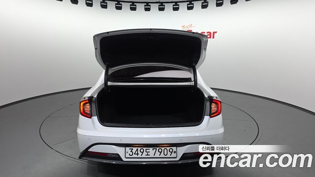 Hyundai Sonata (DN8) 2.0 Premium Family 2020 — фото 24