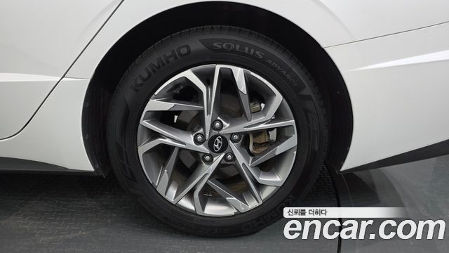Hyundai Sonata (DN8) 2.0 Premium Family 2020 — фото 27
