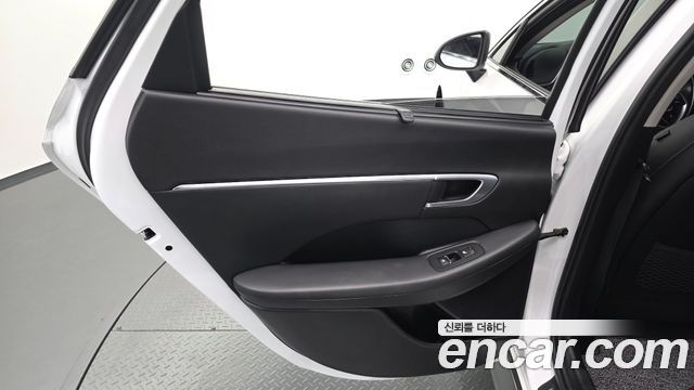 Hyundai Sonata (DN8) 2.0 Premium Family 2020 — фото 31