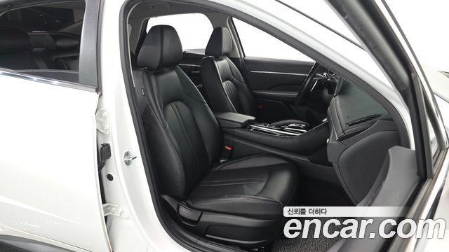 Hyundai Sonata (DN8) 2.0 Premium Family 2020 — фото 32