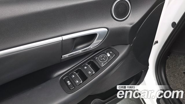 Hyundai Sonata (DN8) 2.0 Premium Family 2020 — фото 33