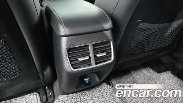 Hyundai Sonata (DN8) 2.0 Premium Family 2020 — фото 37