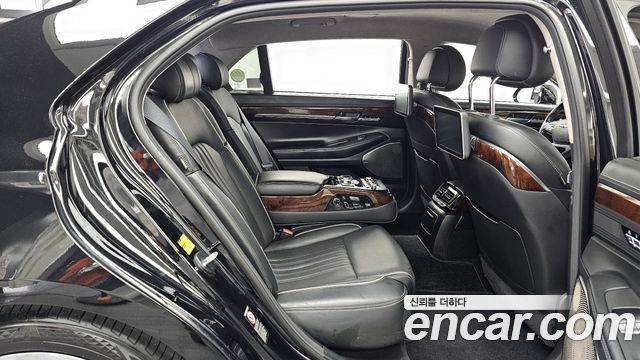 Genesis EQ900 5.0 GDI AWD Prestige 2016 — фото 12