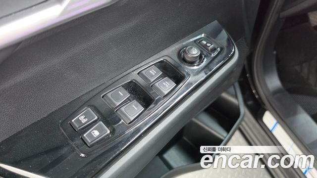 KG Mobility (SsangYong) Torres Gasoline 1.5 4WD T7 2025 — фото 30