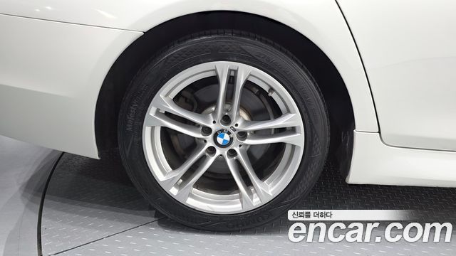 BMW 5 Series (F10) 530d xDrive M Aero Dynamic 2016 — фото 5