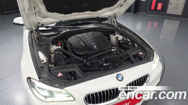 BMW 5 Series (F10) 530d xDrive M Aero Dynamic 2016 — фото 6