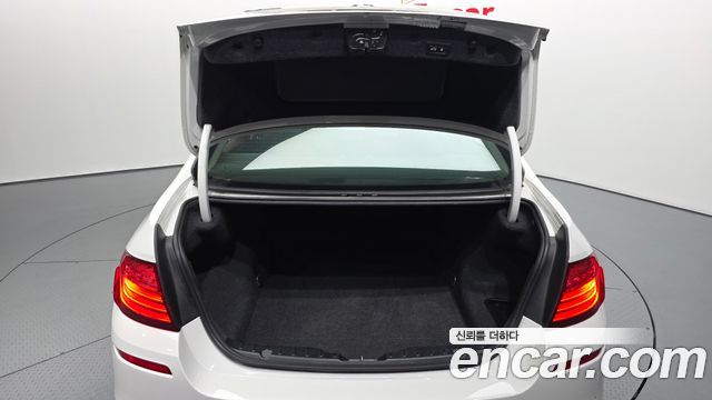 BMW 5 Series (F10) 530d xDrive M Aero Dynamic 2016 — фото 20
