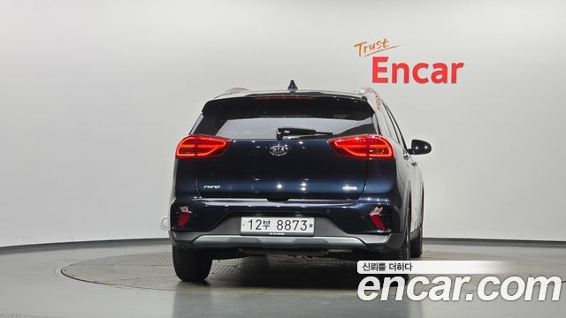 Kia Niro 1.6 HEV Noblesse Special 2020 — фото 4
